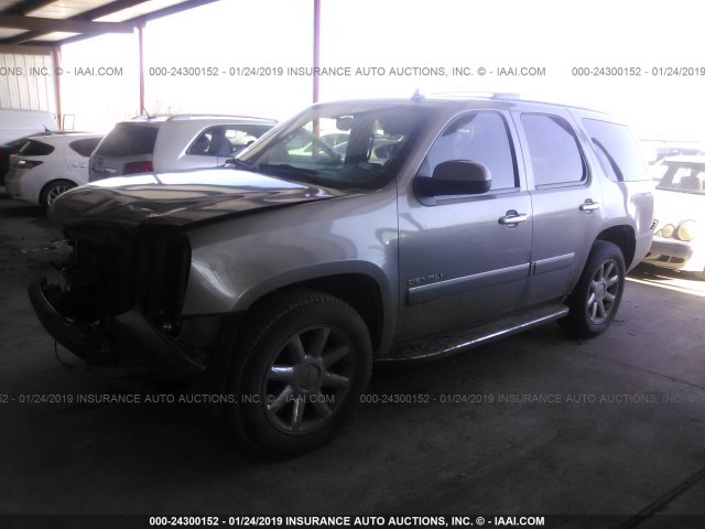 1GKS1EEF1CR270973 - 2012 GMC YUKON DENALI GRAY photo 2