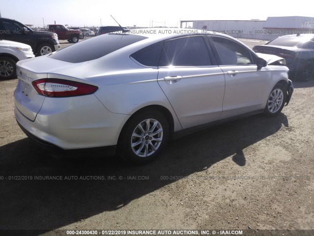 3FA6P0G77FR159900 - 2015 FORD FUSION S SILVER photo 4