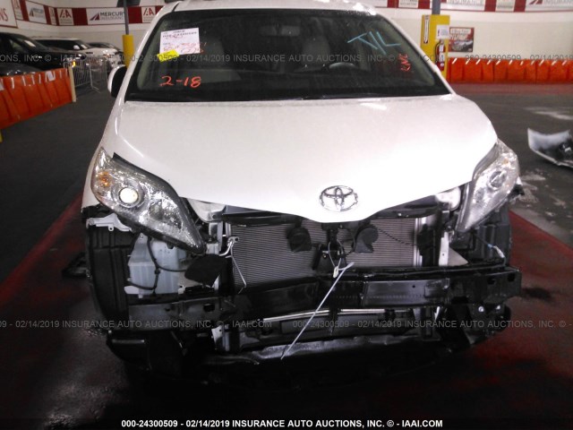 5TDYK3DC4GS690670 - 2016 TOYOTA SIENNA XLE/LIMITED WHITE photo 6