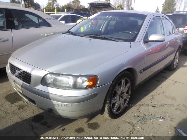 YV1RS64A242405059 - 2004 VOLVO S60 SILVER photo 2