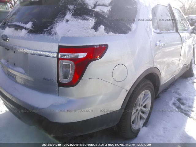 1FMHK8D8XCGA45062 - 2012 FORD EXPLORER XLT SILVER photo 4