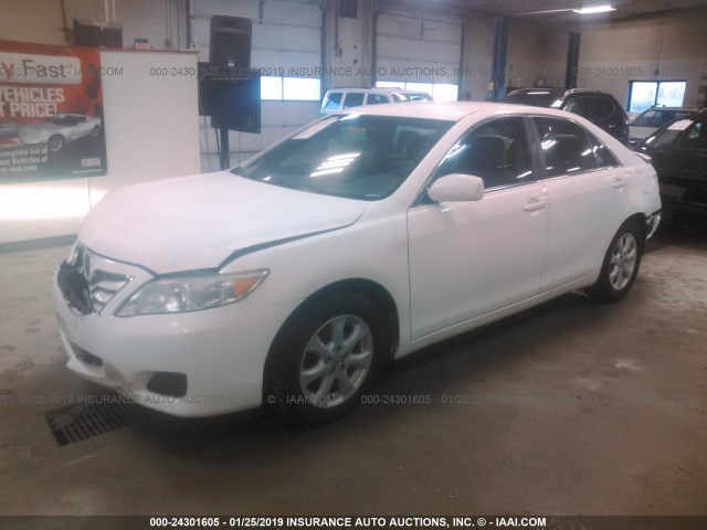 4T4BF3EK5BR096482 - 2011 TOYOTA CAMRY SE/LE/XLE 白色 照片 2