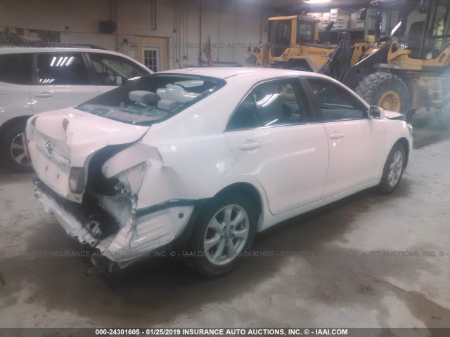 4T4BF3EK5BR096482 - 2011 TOYOTA CAMRY SE/LE/XLE 白色 照片 4
