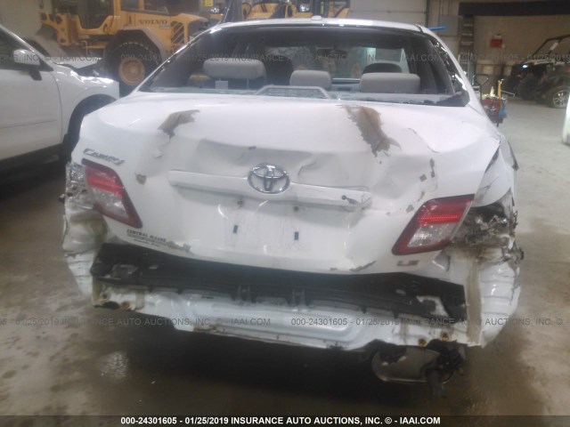 4T4BF3EK5BR096482 - 2011 TOYOTA CAMRY SE/LE/XLE 白色 照片 6
