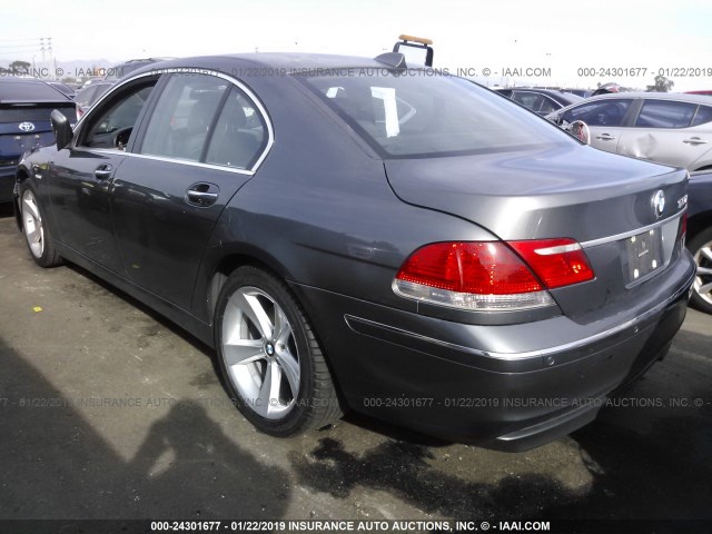 WBAHL83547DT08157 - 2007 BMW 750 I GRAY photo 3