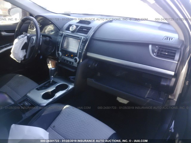 4T1BF1FK5EU361919 - 2014 TOYOTA CAMRY L/SE/LE/XLE 黑色 照片 5