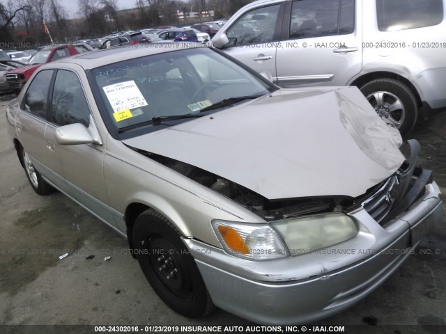JT2BF28K910309064 - 2001 TOYOTA CAMRY LE/XLE 金色 照片 1