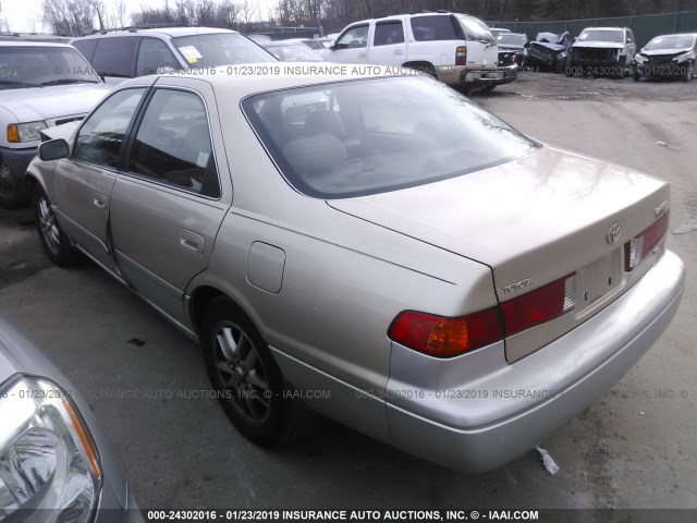 JT2BF28K910309064 - 2001 TOYOTA CAMRY LE/XLE 金色 照片 3
