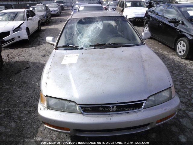 1HGCD5687VA166482 - 1997 HONDA ACCORD VALUE GOLD photo 6