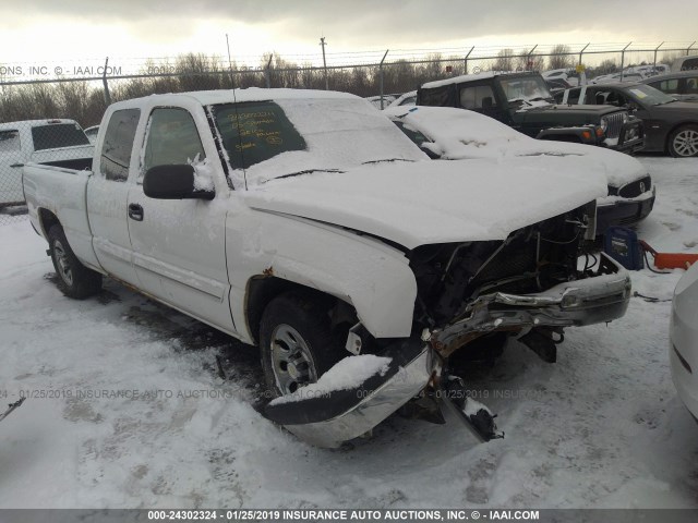 2GCEC19V751166691 - 2005 CHEVROLET SILVERADO C1500 WHITE photo 1