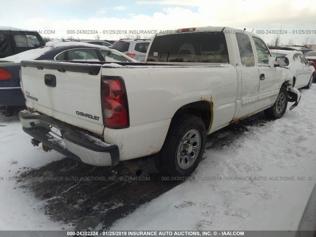 2GCEC19V751166691 - 2005 CHEVROLET SILVERADO C1500 WHITE photo 4