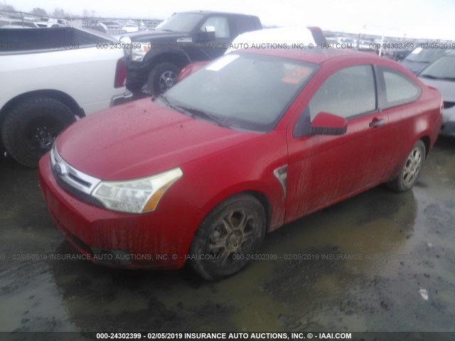 1FAHP33N78W145932 - 2008 FORD FOCUS SE/SEL/SES RED photo 2