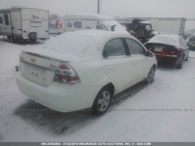 KL1TD56687B051293 - 2007 CHEVROLET AVEO LS WHITE photo 4