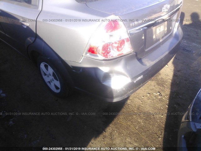 KL1TD566X7B114233 - 2007 CHEVROLET AVEO LS GRAY photo 6