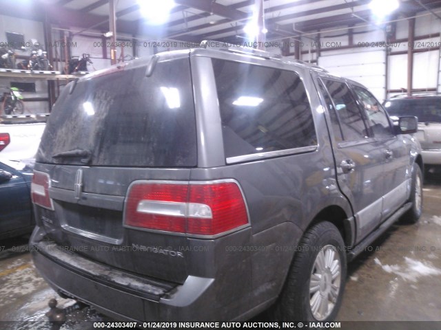 5LMJJ2J56AEJ00396 - 2010 LINCOLN NAVIGATOR 灰色 照片 4