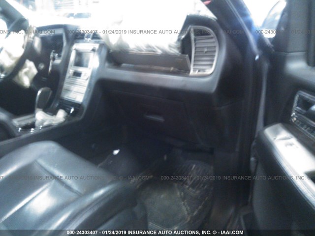 5LMJJ2J56AEJ00396 - 2010 LINCOLN NAVIGATOR 灰色 照片 5