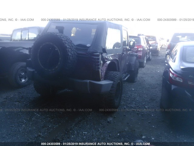 1J4FA54197L224104 - 2007 JEEP WRANGLER SAHARA MAROON photo 4