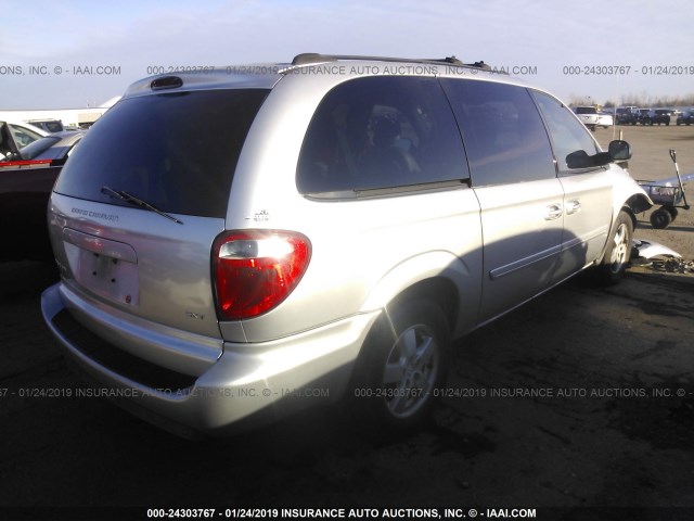 2D4GP44L45R141868 - 2005 DODGE GRAND CARAVAN SXT SILVER photo 4