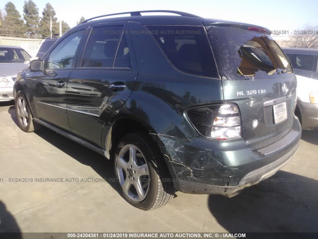 4JGBB22E88A360755 - 2008 MERCEDES-BENZ ML 320 CDI GREEN photo 3