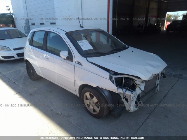 KL1TD66E99B643351 - 2009 CHEVROLET AVEO LS/LT თეთრი ფოტო 1
