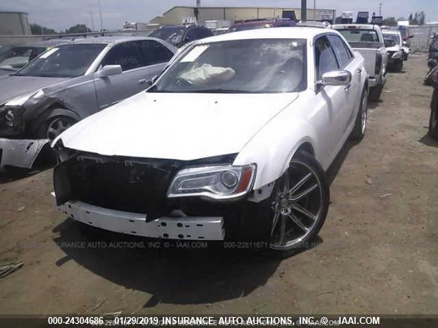 2C3CA5CG2BH536919 - 2011 CHRYSLER 300 LIMITED WHITE photo 2