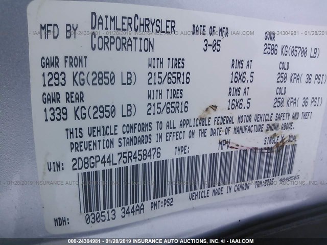 2D8GP44L75R458476 - 2005 DODGE GRAND CARAVAN SXT SILVER photo 9