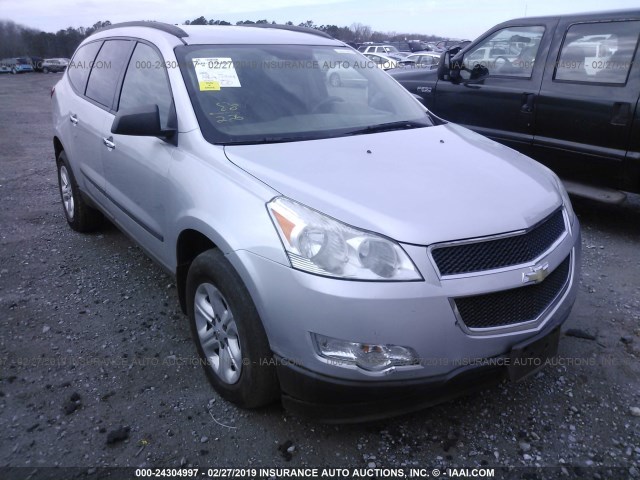 1GNKVEED8BJ192078 - 2011 CHEVROLET TRAVERSE SILVER photo 1