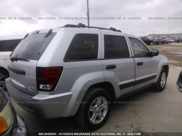 1J4GR48K85C507245 - 2005 JEEP GRAND CHEROKEE LAREDO/COLUMBIA/FREEDOM 银色 照片 4