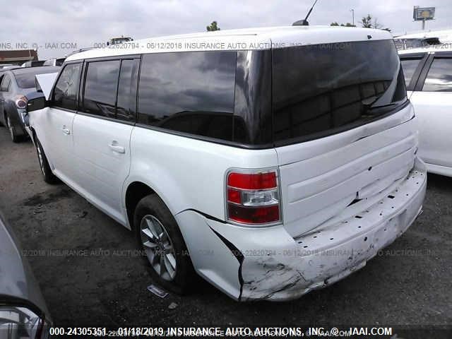 2FMGK5B81GBA18813 - 2016 FORD FLEX SE WHITE photo 3