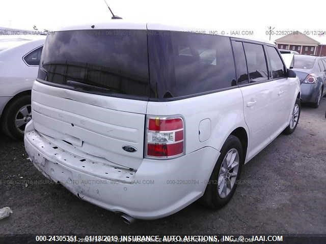 2FMGK5B81GBA18813 - 2016 FORD FLEX SE WHITE photo 4