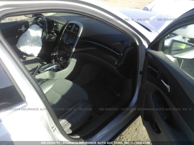 1G11C5SL0FF183026 - 2015 CHEVROLET MALIBU 1LT 银色 照片 5