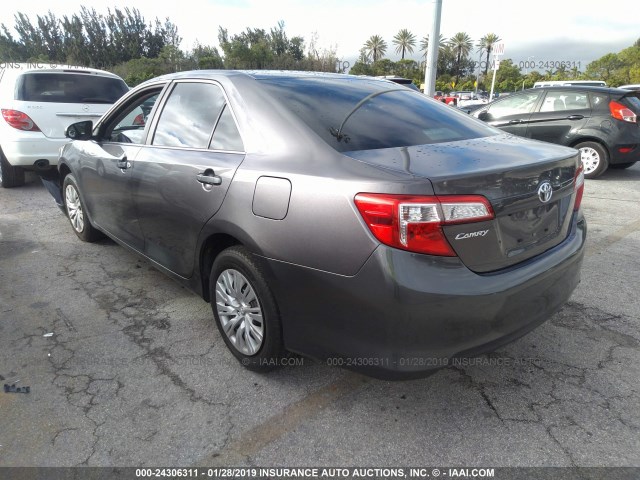 4T1BF1FK1EU798011 - 2014 TOYOTA CAMRY L/SE/LE/XLE 灰色 照片 3