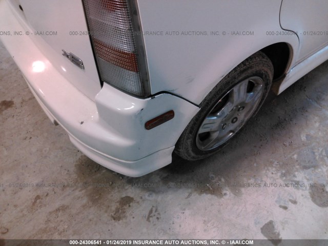 JTLKT324654026138 - 2005 TOYOTA SCION XB 白色 照片 6