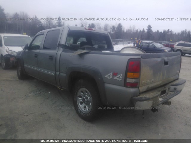 2GTEK13V671106870 - 2007 GMC NEW SIERRA K1500 GRAY photo 3