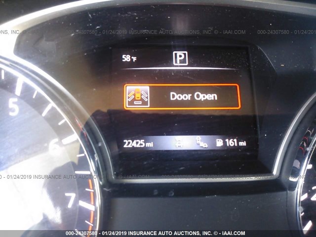 5N1DR2MN4JC619916 - 2018 NISSAN PATHFINDER S/SV/SL/PLATINUM SILVER photo 7