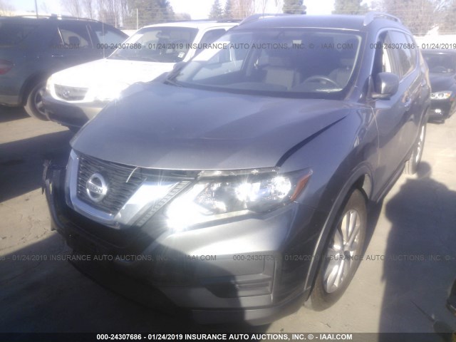 KNMAT2MTXHP514064 - 2017 NISSAN ROGUE S/SV GRAY photo 2