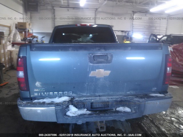 1GCRKSE39BZ310422 - 2011 CHEVROLET SILVERADO K1500 LT BLUE photo 8