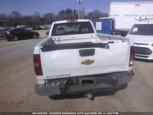 1GCRCPE01DZ340436 - 2013 CHEVROLET SILVERADO C1500 WHITE photo 6