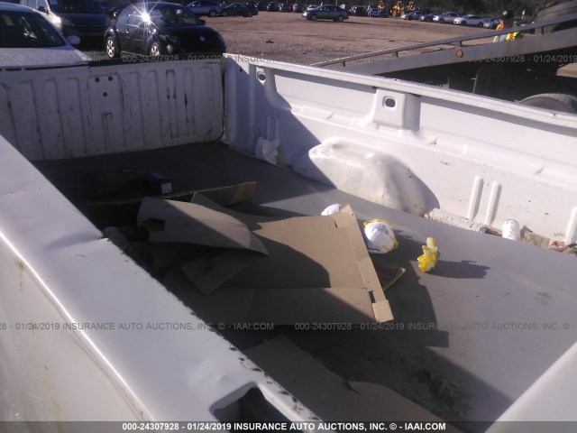 1GCRCPE01DZ340436 - 2013 CHEVROLET SILVERADO C1500 WHITE photo 8