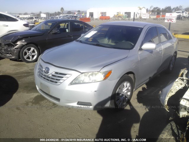 4T1BE46K37U101767 - 2007 TOYOTA CAMRY NEW GENERAT CE/LE/XLE/SE SILVER photo 2