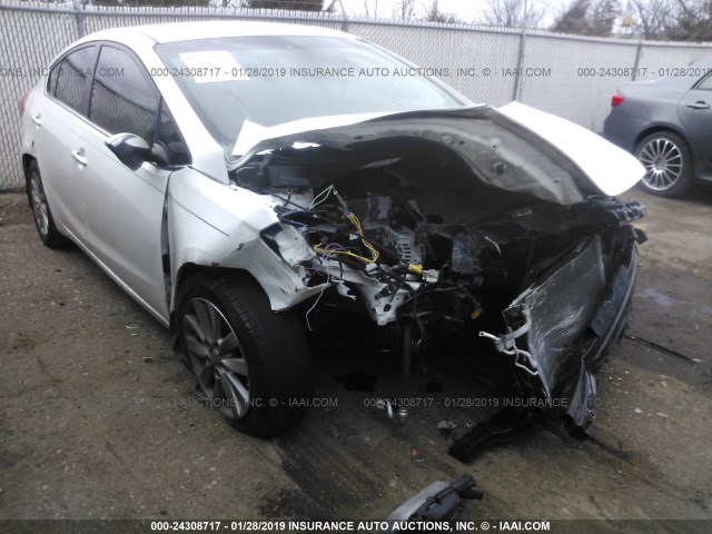 KNAFX4A86E5220591 - 2014 KIA FORTE EX WHITE photo 1