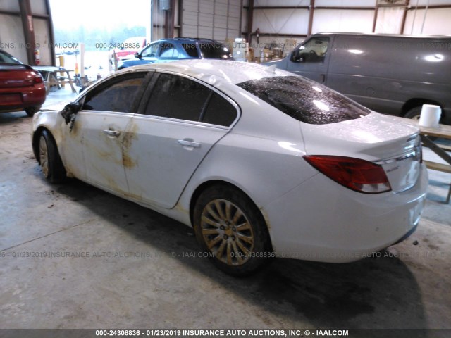 2G4GS5EV0D9227500 - 2013 BUICK REGAL PREMIUM WHITE photo 3