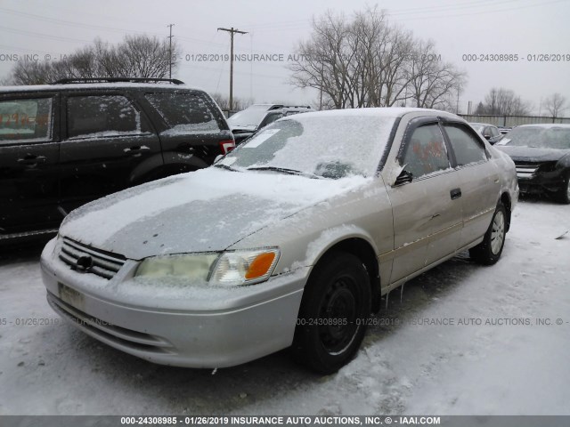 4T1BG22K81U041822 - 2001 TOYOTA CAMRY CE/LE/XLE GOLD photo 2