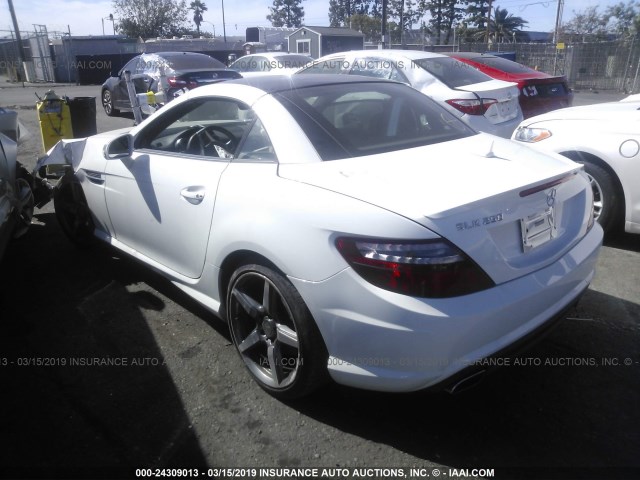 WDDPK4HA3FF111196 - 2015 MERCEDES-BENZ SLK 250 WHITE photo 3