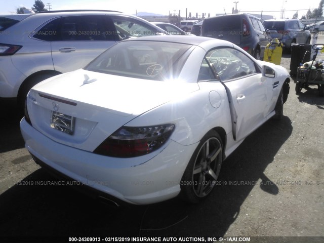 WDDPK4HA3FF111196 - 2015 MERCEDES-BENZ SLK 250 WHITE photo 4