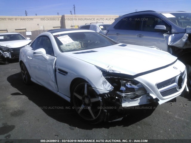 WDDPK4HA3FF111196 - 2015 MERCEDES-BENZ SLK 250 WHITE photo 6