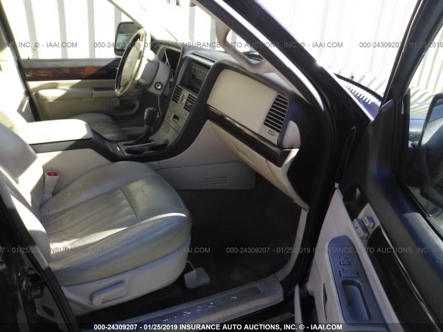 5LMEU68H03ZJ23815 - 2003 LINCOLN AVIATOR 黑色 照片 5
