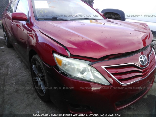 4T1BF3EKXBU705673 - 2011 TOYOTA CAMRY SE/LE/XLE 红色 照片 1