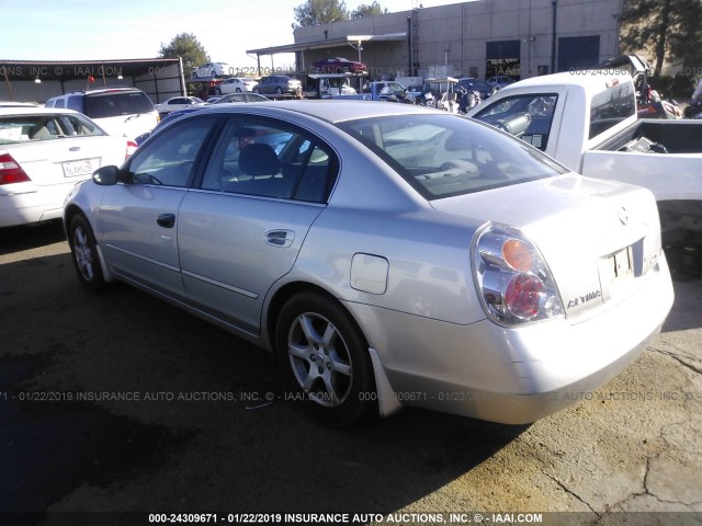 1N4AL11D23C196129 - 2003 NISSAN ALTIMA S/SL SILVER photo 3