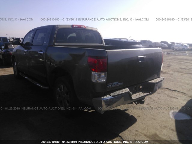 5TFEM5F1XAX015296 - 2010 TOYOTA TUNDRA CREWMAX SR5 GRAY photo 3